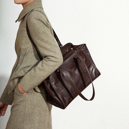 Tote bag, high-end, niche, retro, top-layer genuine cowhide, large-capacity, commuter, shoulder and messenger bag