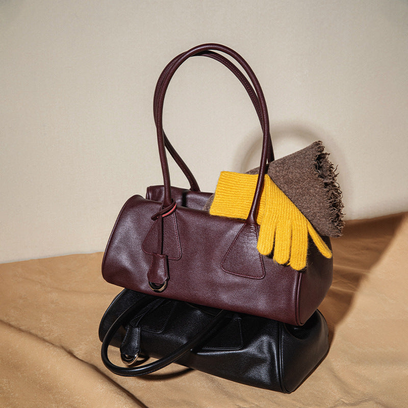Boston Crossbody 2024 Autumn and Winter New High-end Niche Top-layer Real Cowhide One-shoulder Pillow Bag Bowling Bag for Women