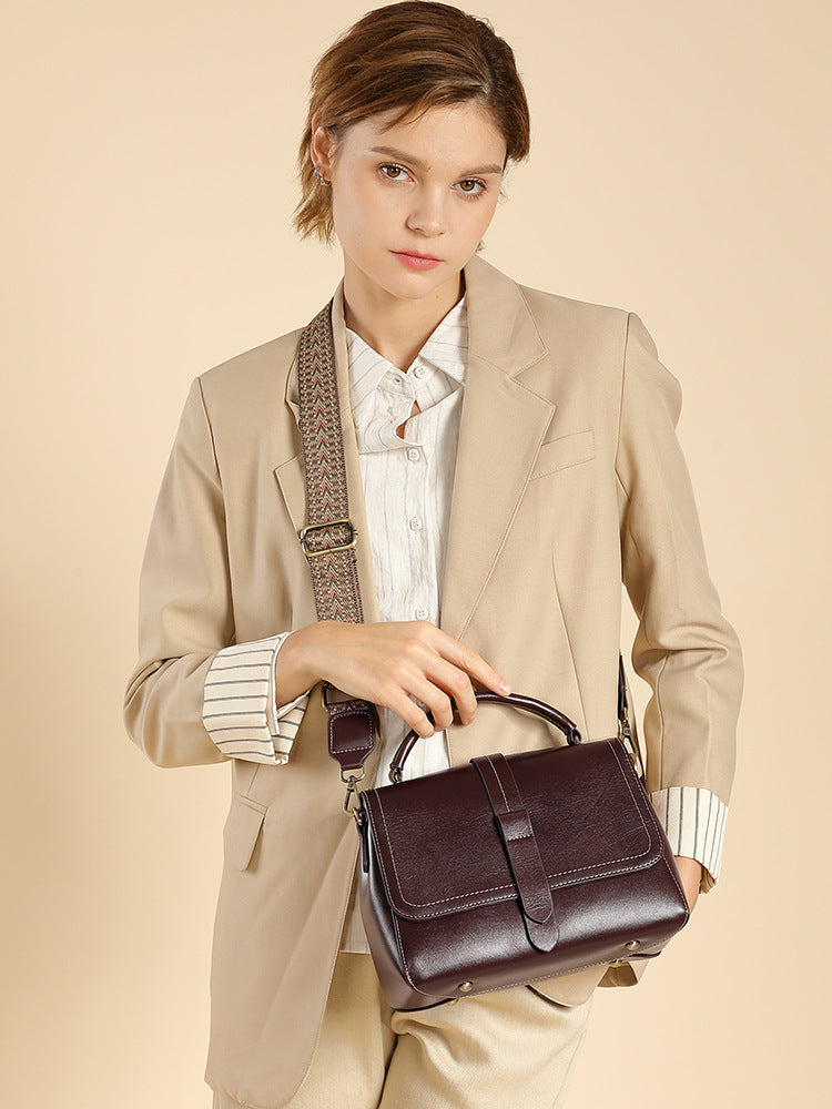 2025 Winter New Fashion Hot Top Layer Cowhide Vegetable Tanned Leather Handbag Single Shoulder Crossbody Women's Bag Large Capacity Versatile