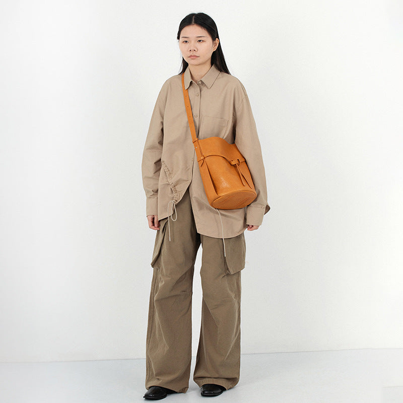 Bucket bag for women, large capacity, high-end, niche design, top-layer vegetable tanned genuine cowhide, retro texture shoulder bag