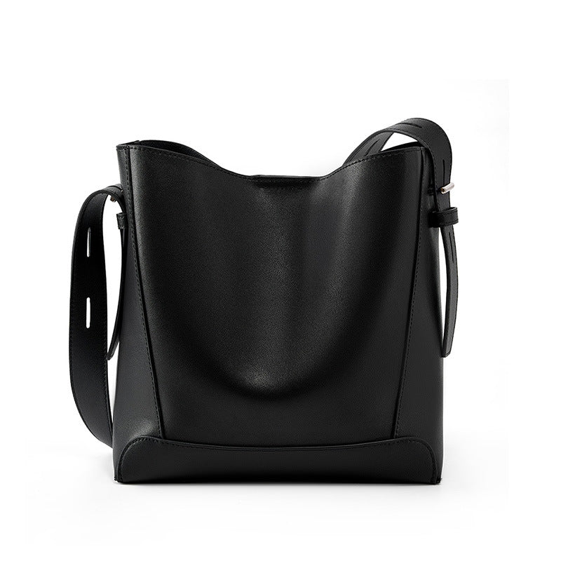 2024 new women's bag crossbody bag versatile genuine leather shoulder large capacity commuter bucket bag