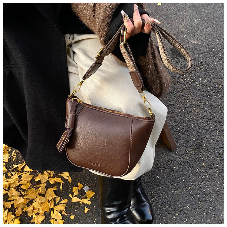 2025 new casual bag retro niche shell bag