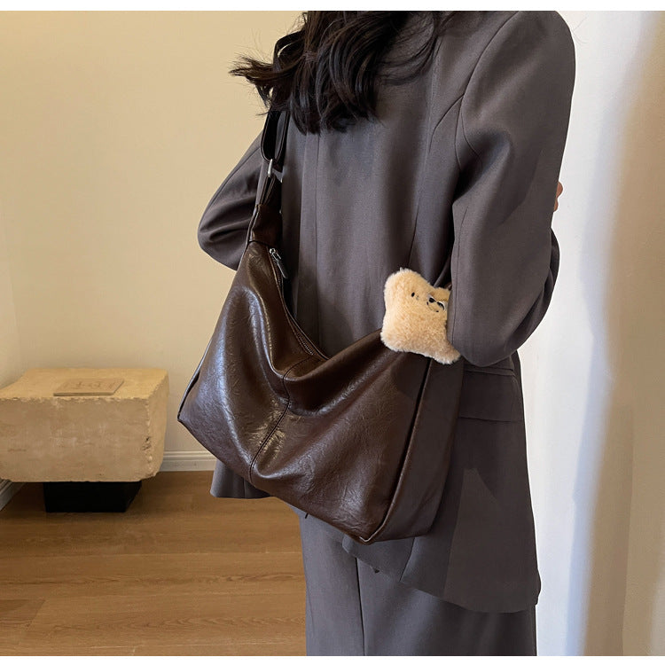 2025 new retro versatile shoulder messenger bag texture simple women's dumpling bag