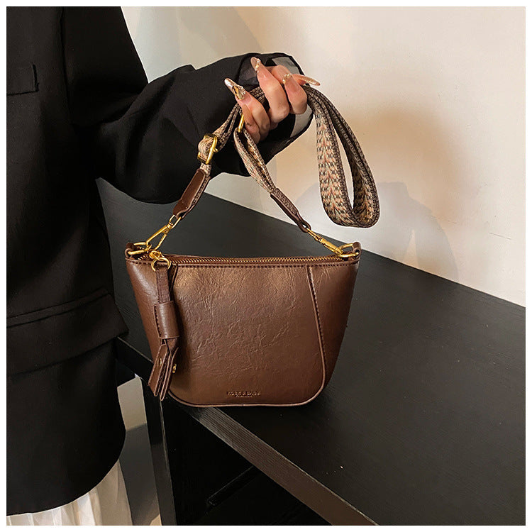 2025 new casual bag retro niche shell bag