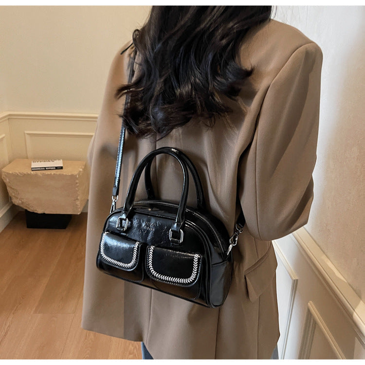 2025 new texture versatile shoulder bag fashionable and popular portable bowling bag