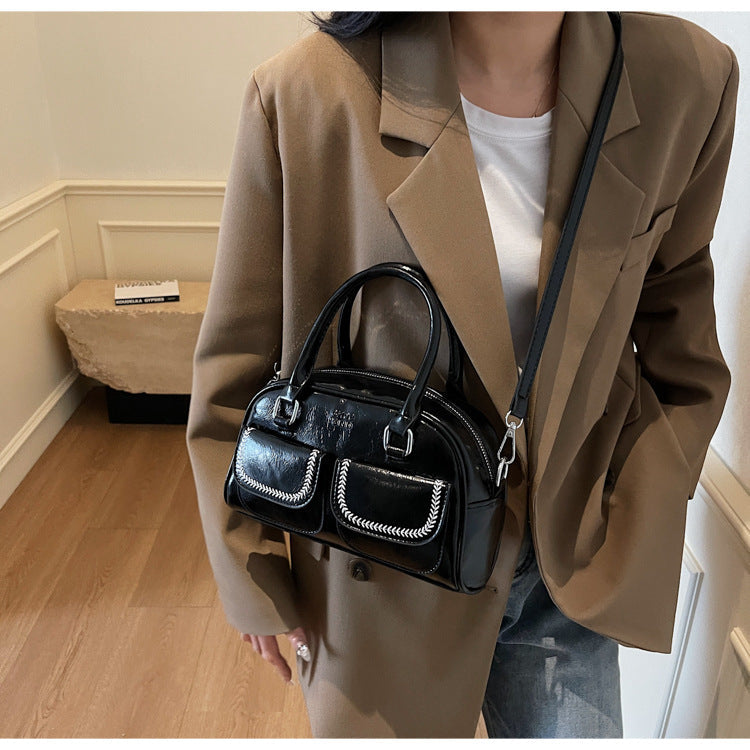 2025 new texture versatile shoulder bag fashionable and popular portable bowling bag