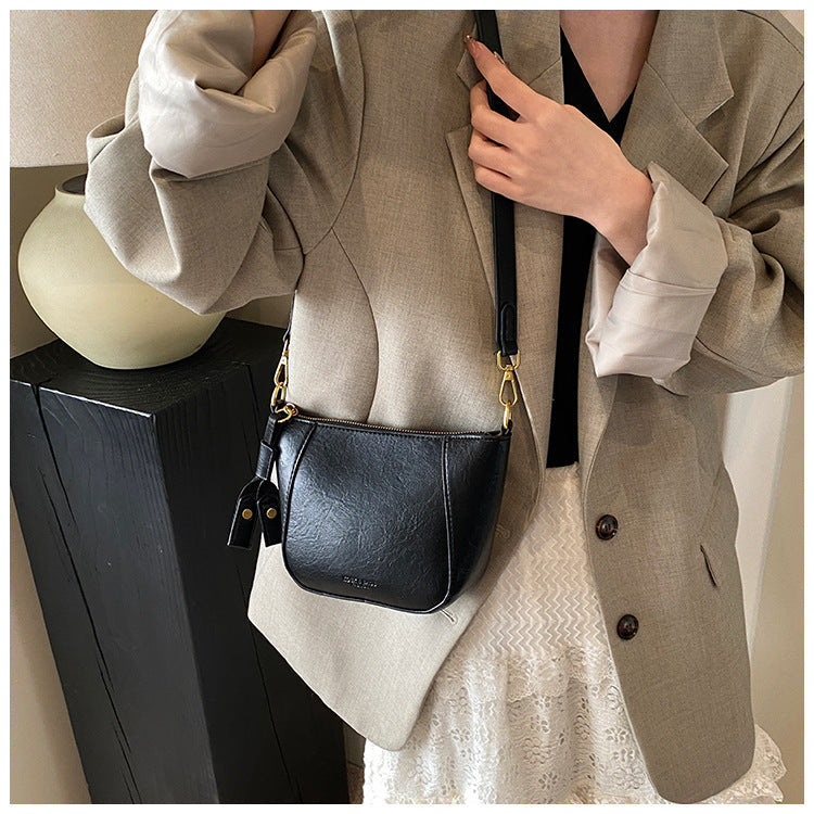 2025 new casual bag retro niche shell bag