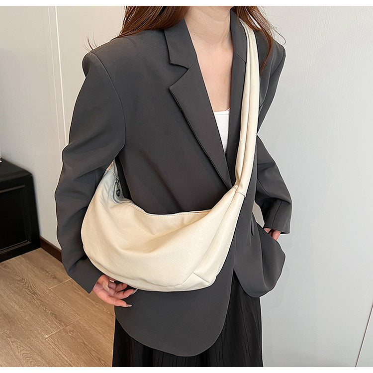 2025 new fashion solid color textured shoulder bag retro commuter crossbody dumpling bag