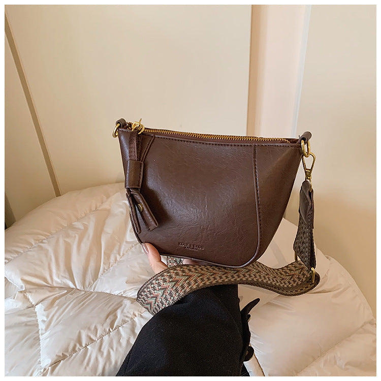 2025 new casual bag retro niche shell bag