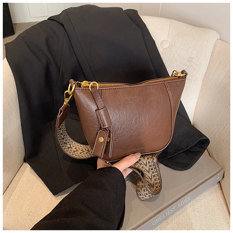 2025 new casual bag retro niche shell bag