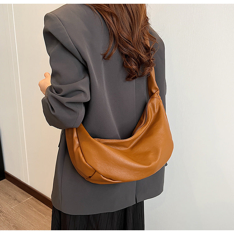 2025 new fashion solid color textured shoulder bag retro commuter crossbody dumpling bag