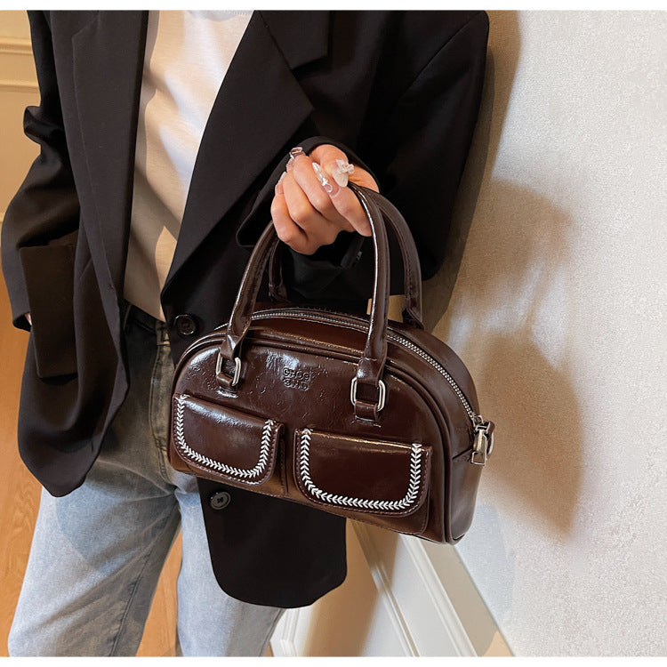 2025 new texture versatile shoulder bag fashionable and popular portable bowling bag