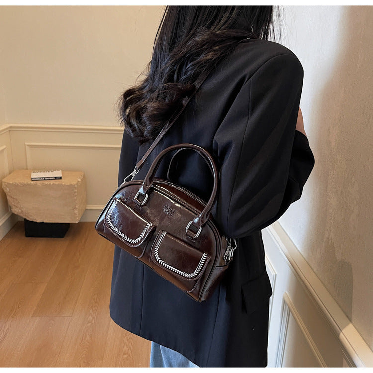 2025 new texture versatile shoulder bag fashionable and popular portable bowling bag