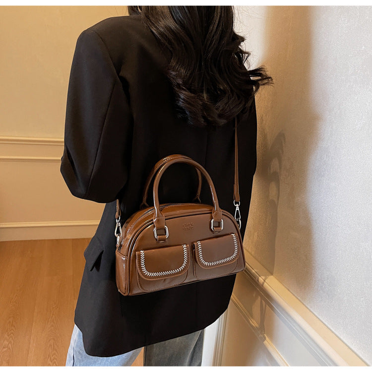 2025 new texture versatile shoulder bag fashionable and popular portable bowling bag