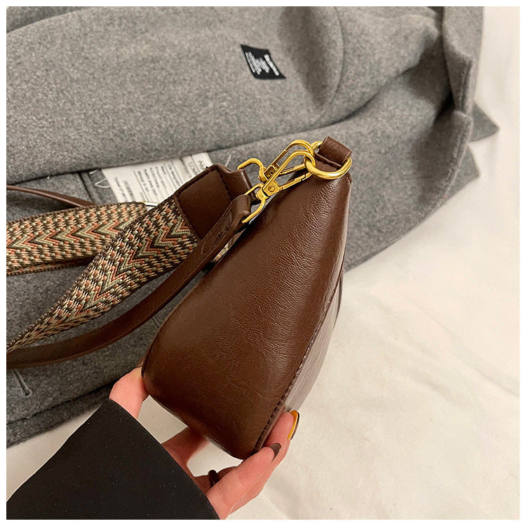 2025 new casual bag retro niche shell bag