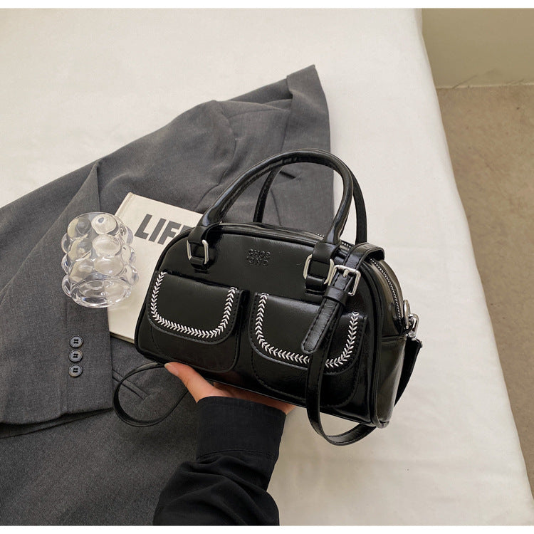 2025 new texture versatile shoulder bag fashionable and popular portable bowling bag