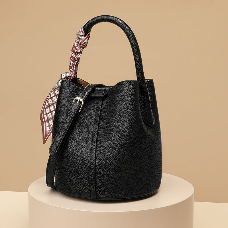 Bucket bag large capacity crossbody bag 2025 new women's bag fashionable handbag shoulder bag