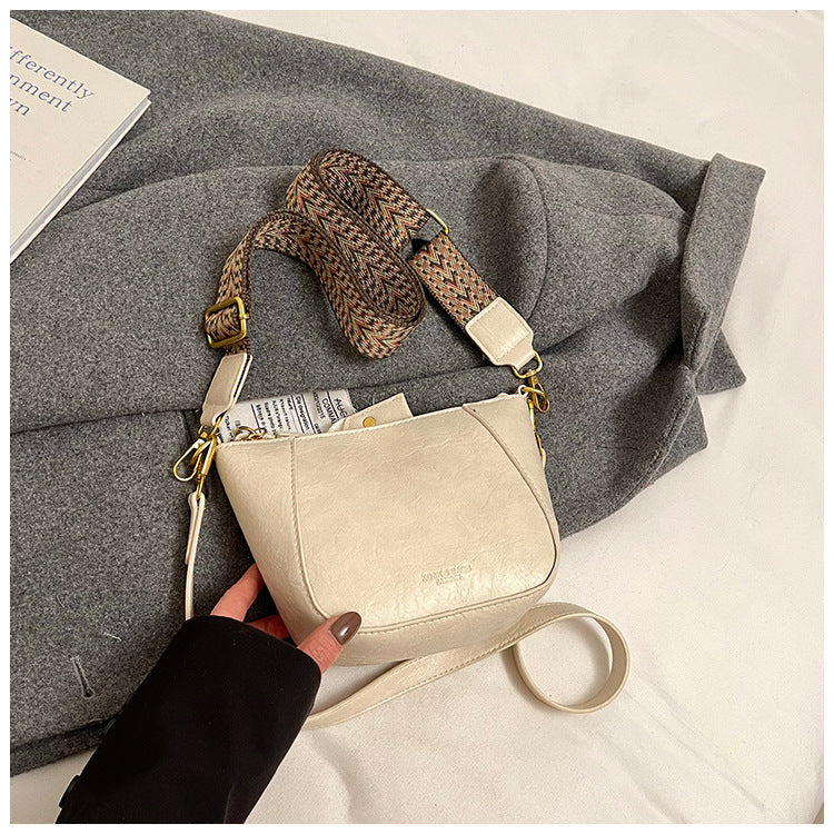 2025 new casual bag retro niche shell bag